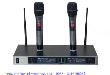 China UM-1028 professional  double channel VHF wireless microphone with screen  / micrófono / good quality supplier